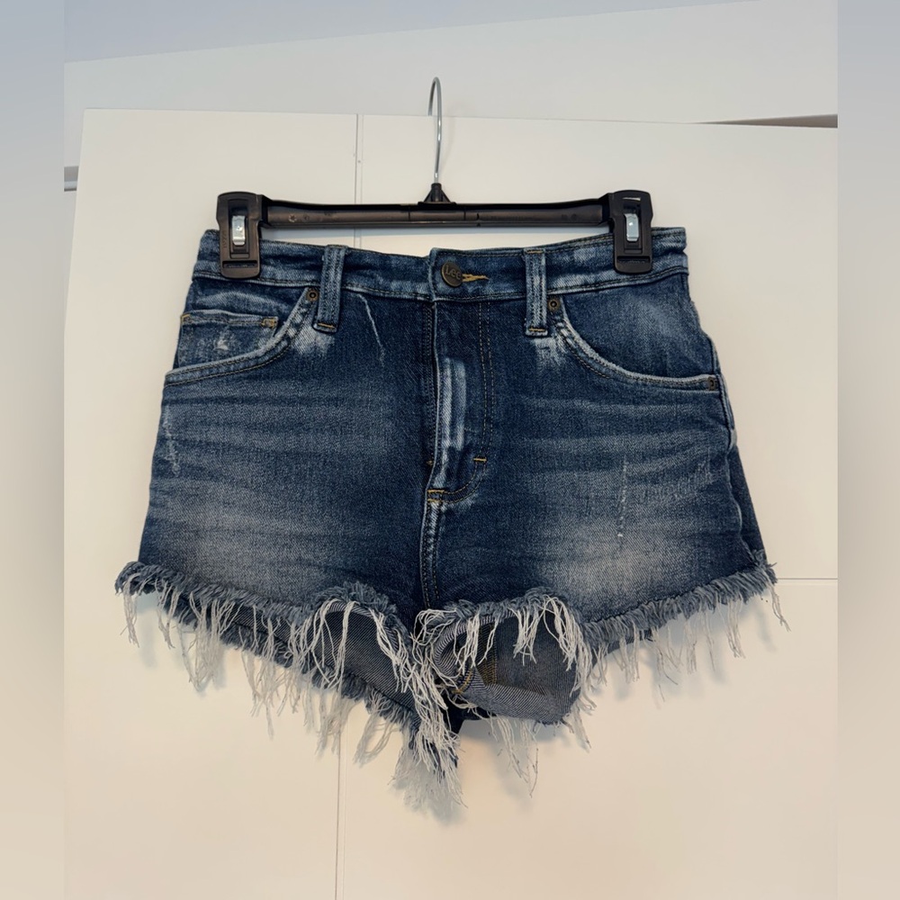 Lee High Rise Cutoff Shorts - Picture 2 of 4